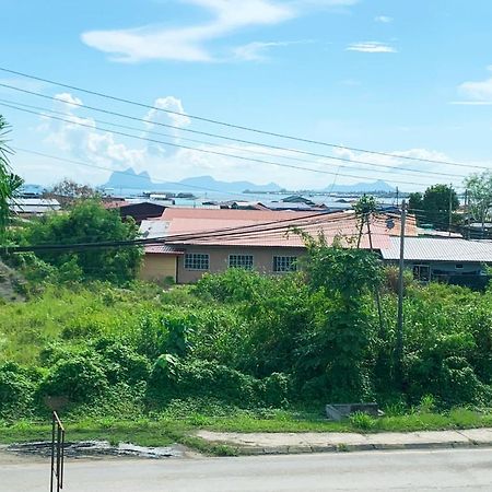 Ae Semporna Guesthouse 极潜旅店 Bagian luar foto
