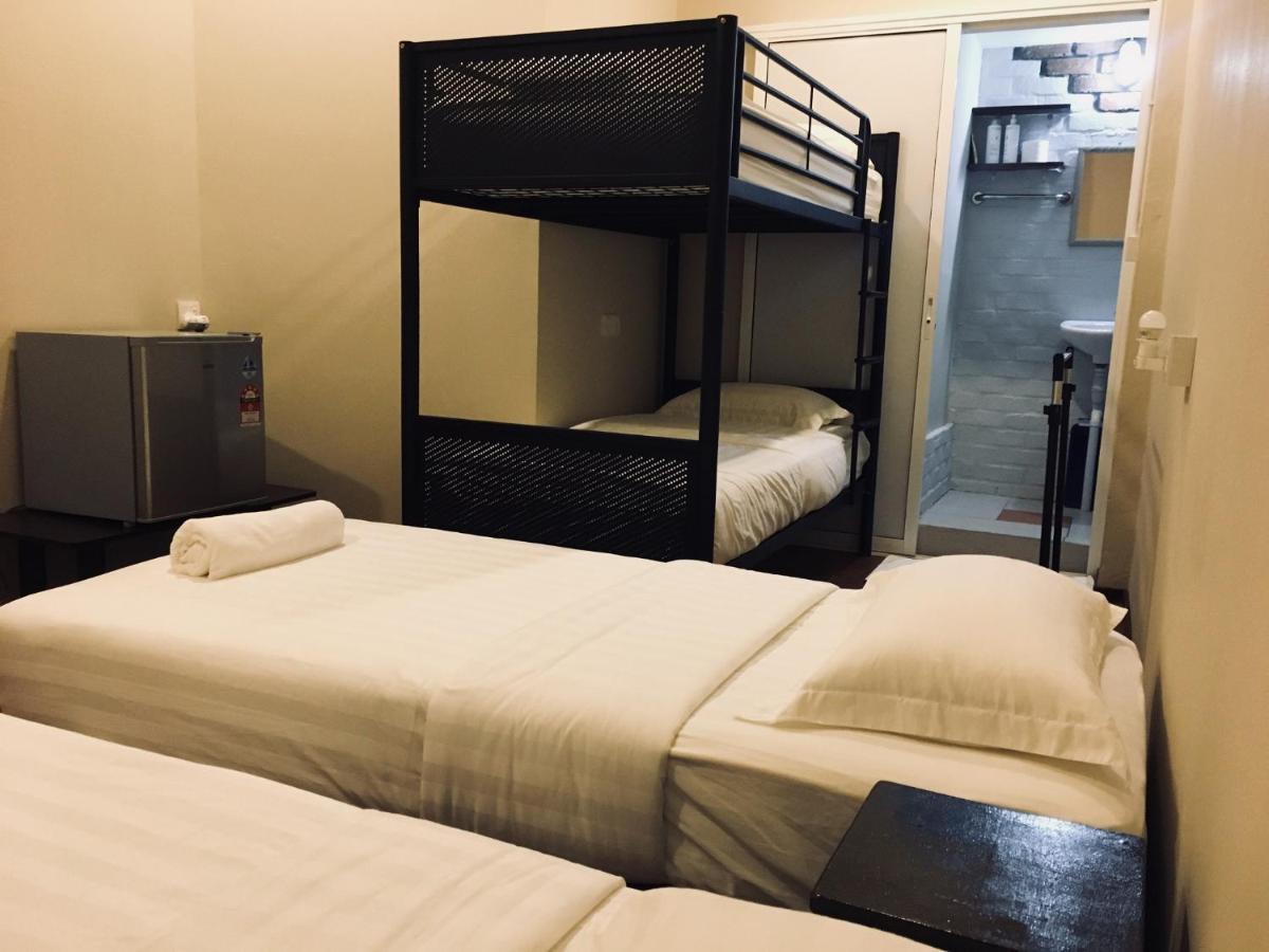 Ae Semporna Guesthouse 极潜旅店 Bagian luar foto