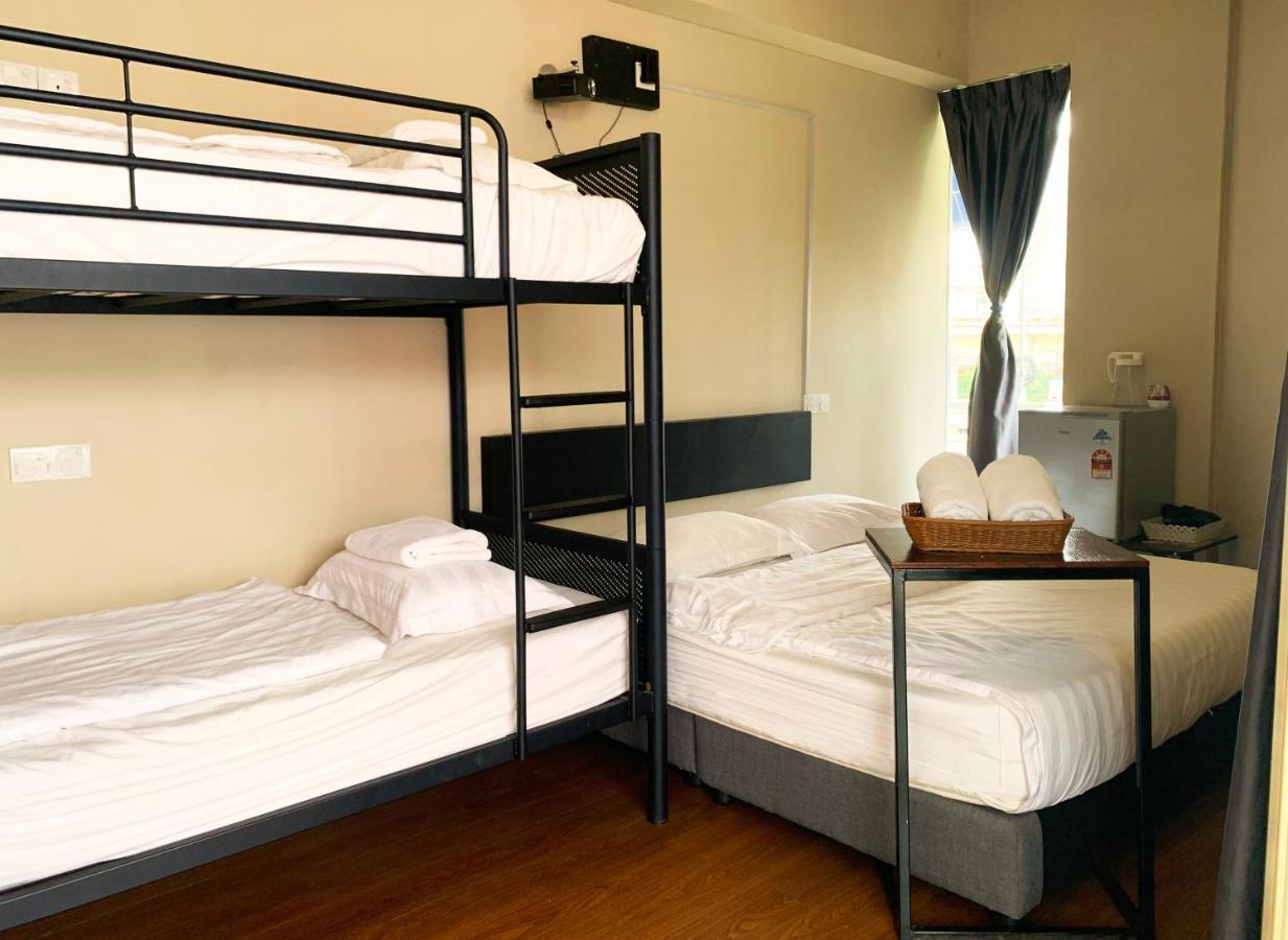 Ae Semporna Guesthouse 极潜旅店 Bagian luar foto