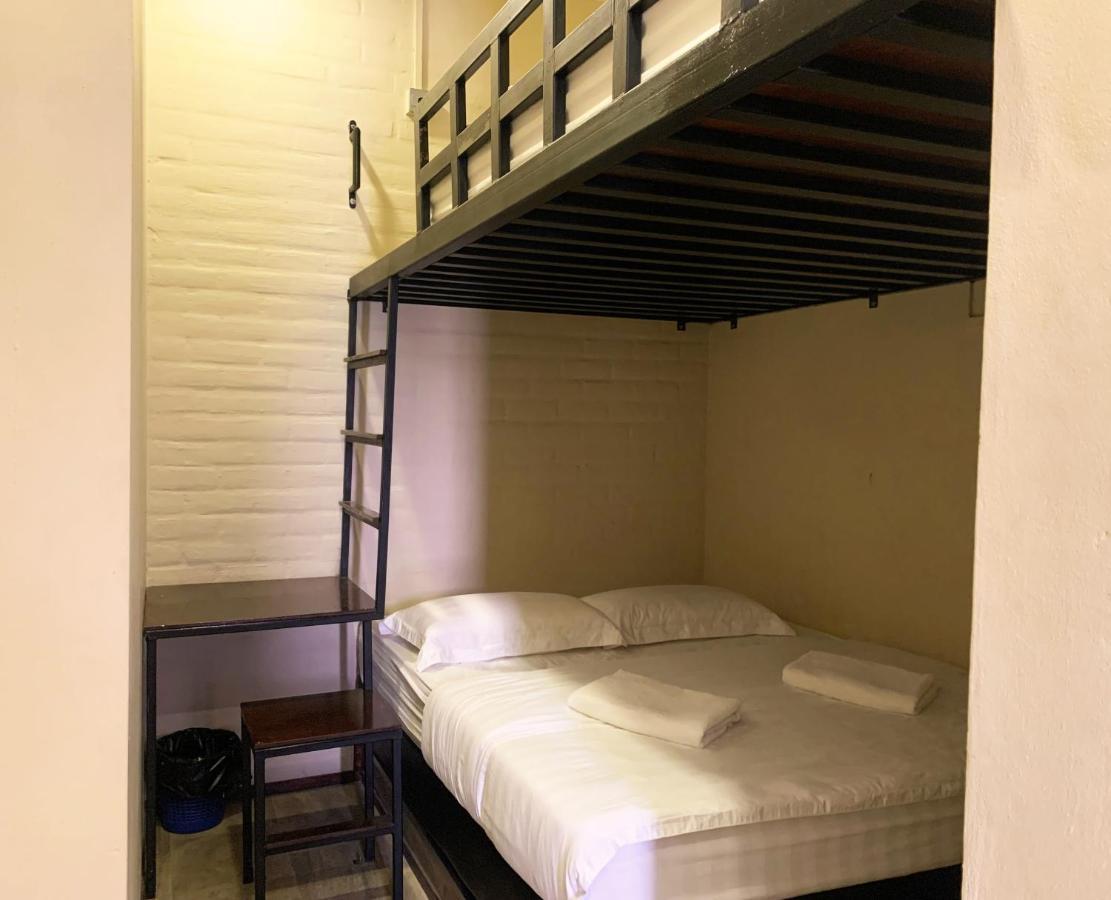 Ae Semporna Guesthouse 极潜旅店 Bagian luar foto