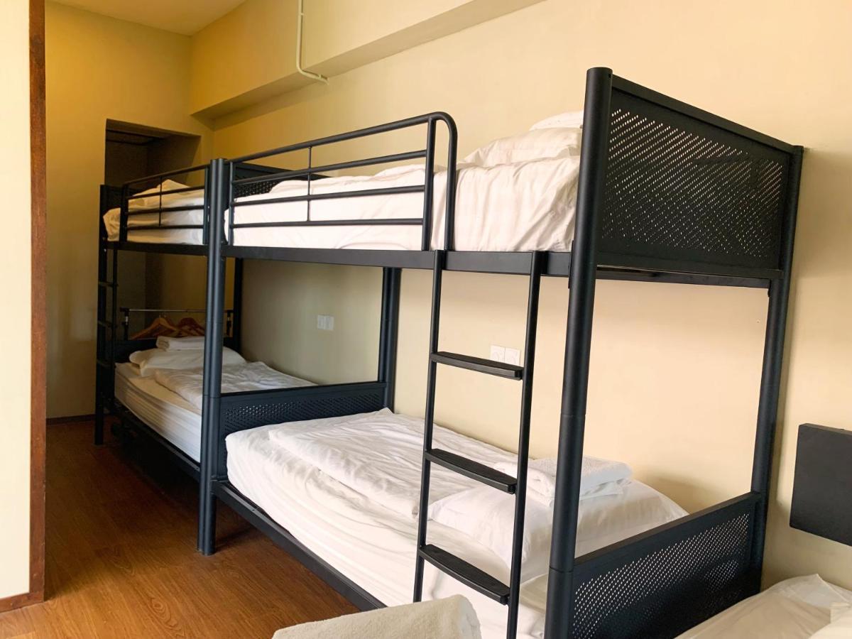 Ae Semporna Guesthouse 极潜旅店 Bagian luar foto